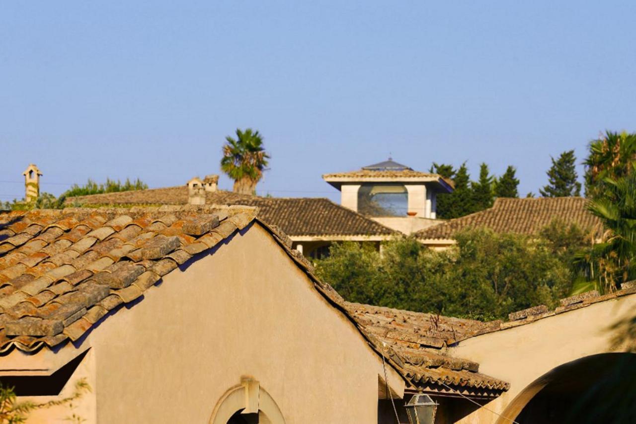 Villa Del Commendatore Sirugo 阿沃拉 外观 照片