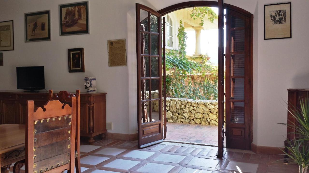 Villa Del Commendatore Sirugo 阿沃拉 外观 照片