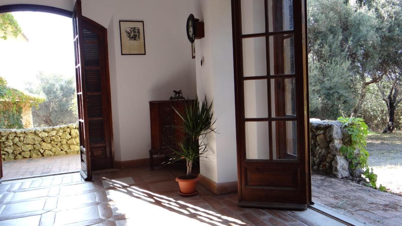 Villa Del Commendatore Sirugo 阿沃拉 外观 照片