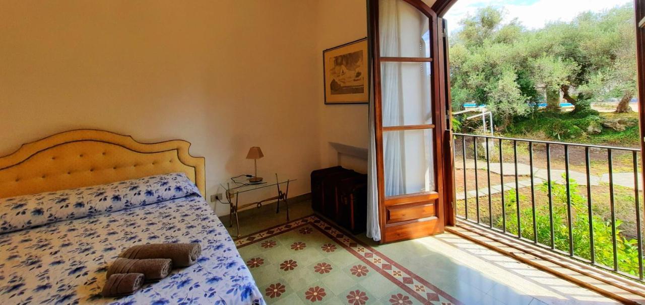 Villa Del Commendatore Sirugo 阿沃拉 外观 照片
