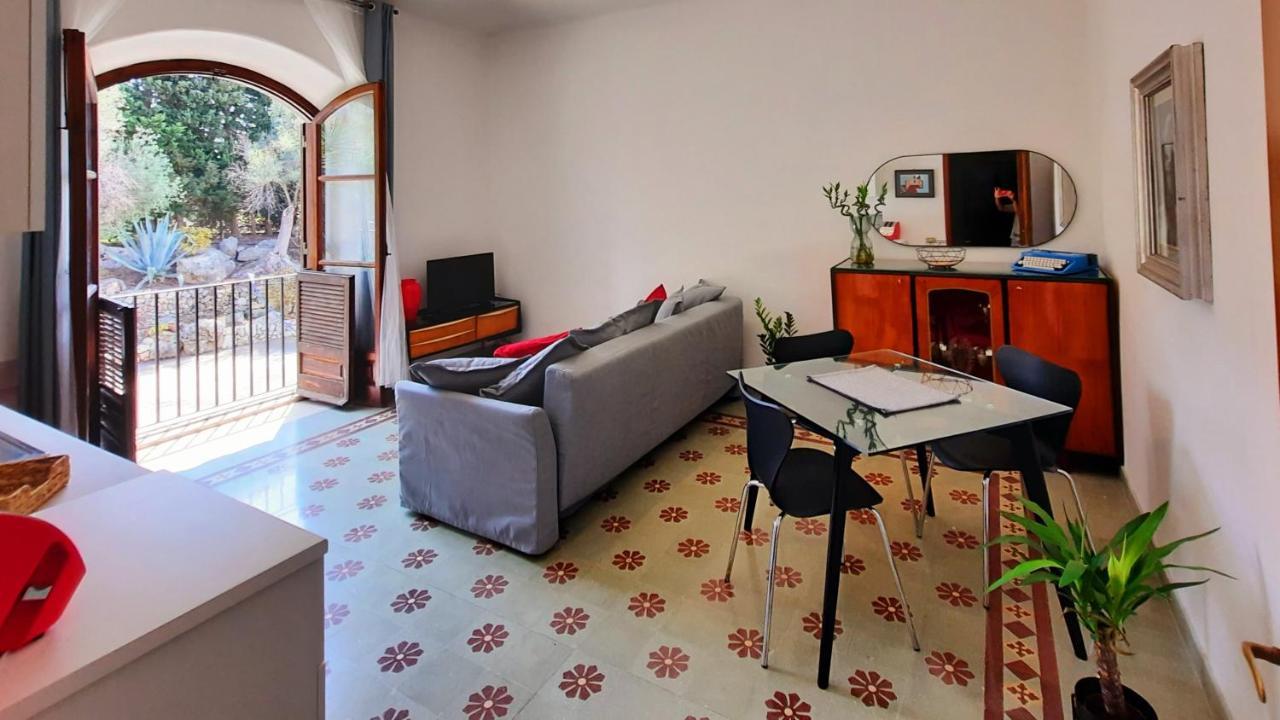 Villa Del Commendatore Sirugo 阿沃拉 外观 照片
