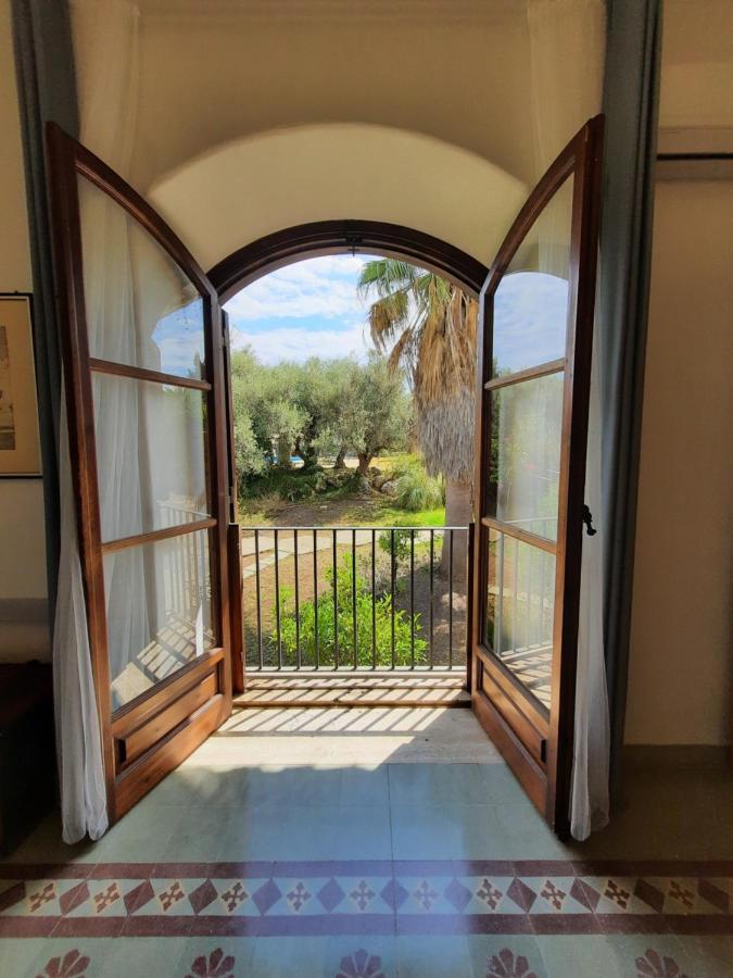 Villa Del Commendatore Sirugo 阿沃拉 外观 照片